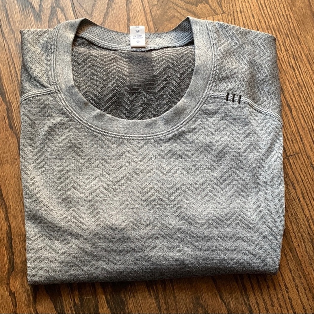 Lulu Men short sleeve
